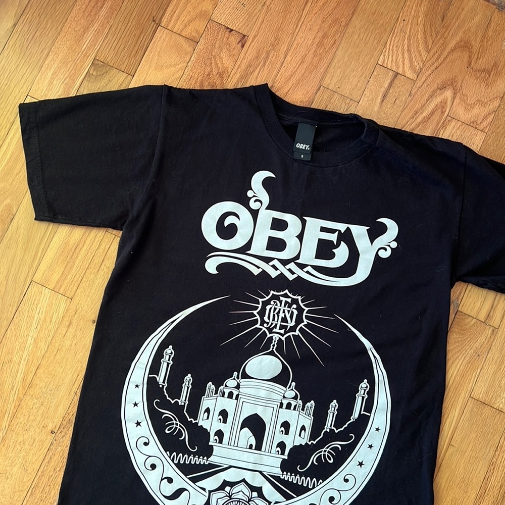 Obey Short Sleeve Tshirt
